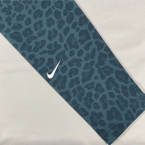 NWT Nike‎ [ XS ] Mid-Rise Leopard Glitter Active Leggings in Teal - Picture 7 of 12